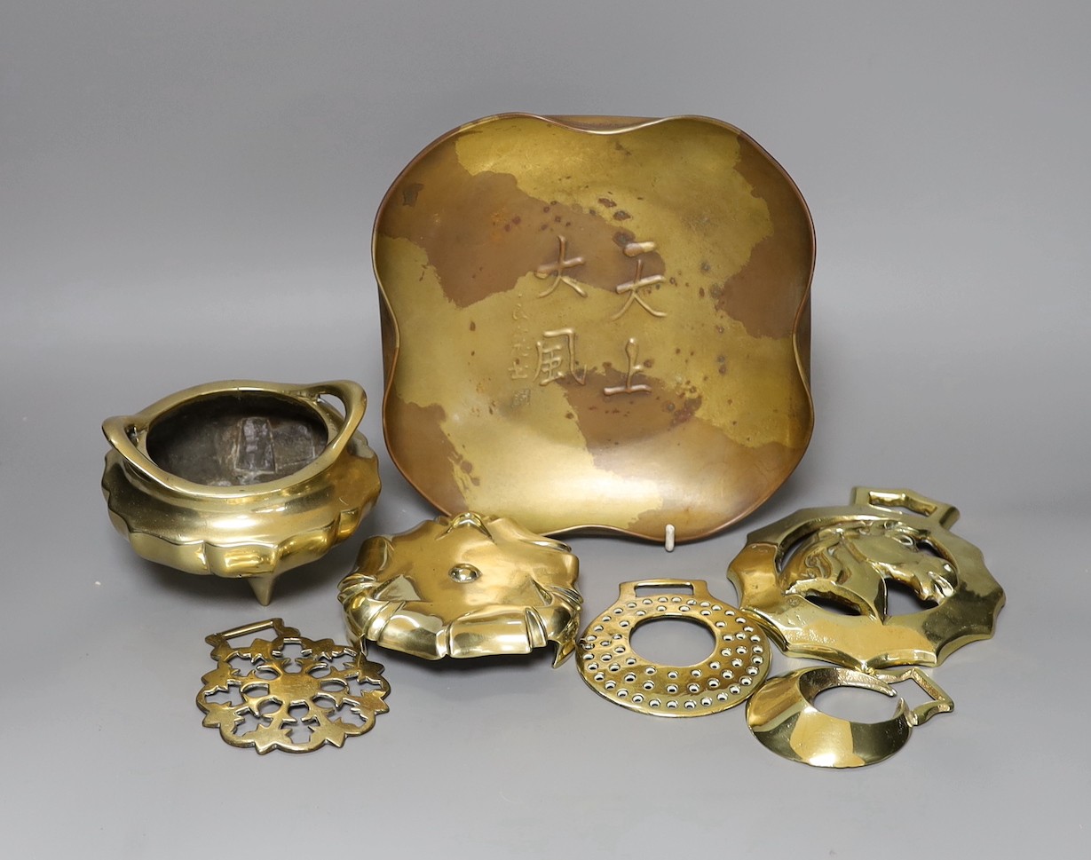 A selection of Chinese metalwares, to include a bronze censer and stand, 10cm tall, and a copper dish, together with four horse brasses (6)
